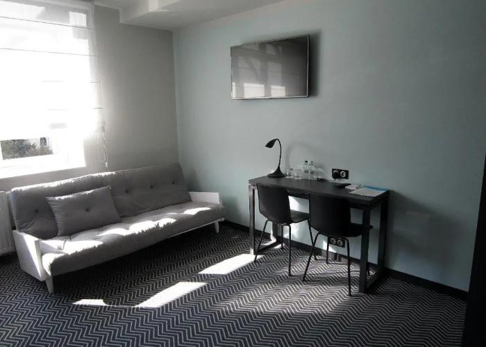 So Stay Hotel