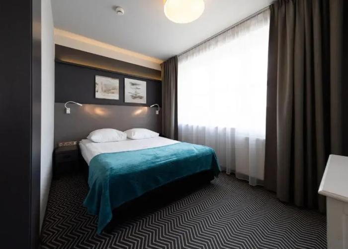 So Stay Hotel