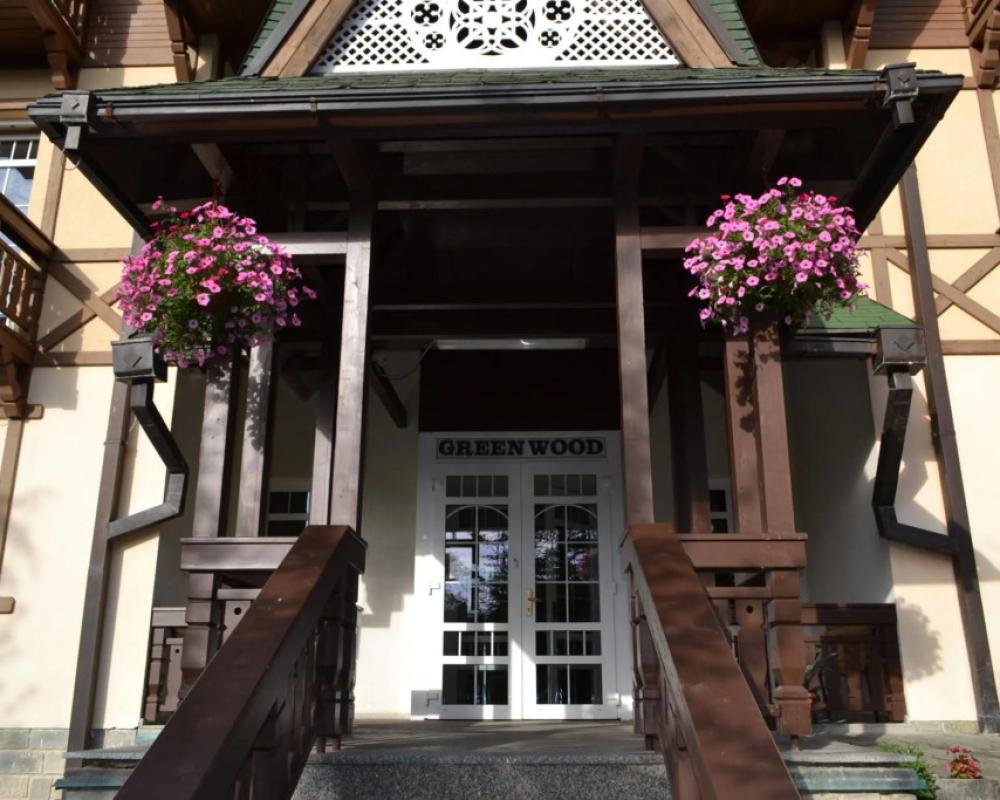Greenwood Hotel