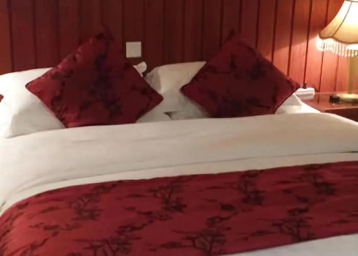 Westqiang Homeland Hotel