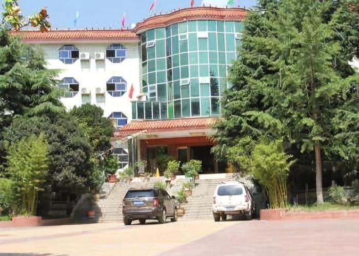 Westqiang Homeland Hotel
