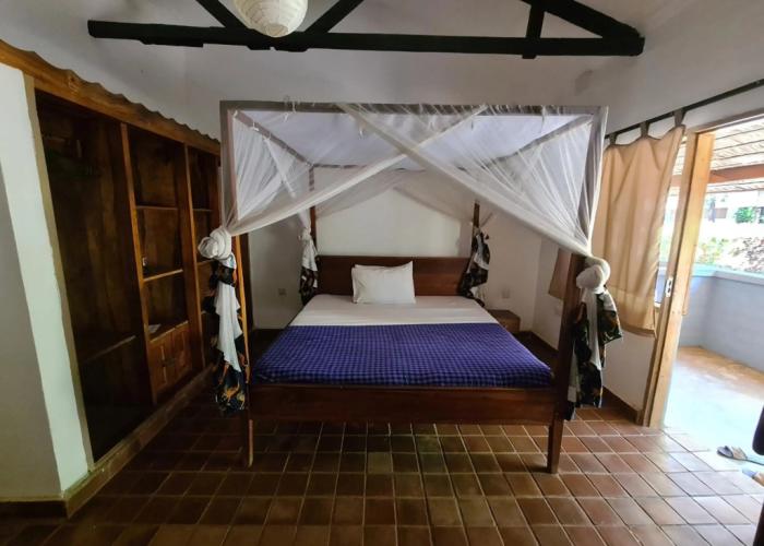 Honey Badger Lodge