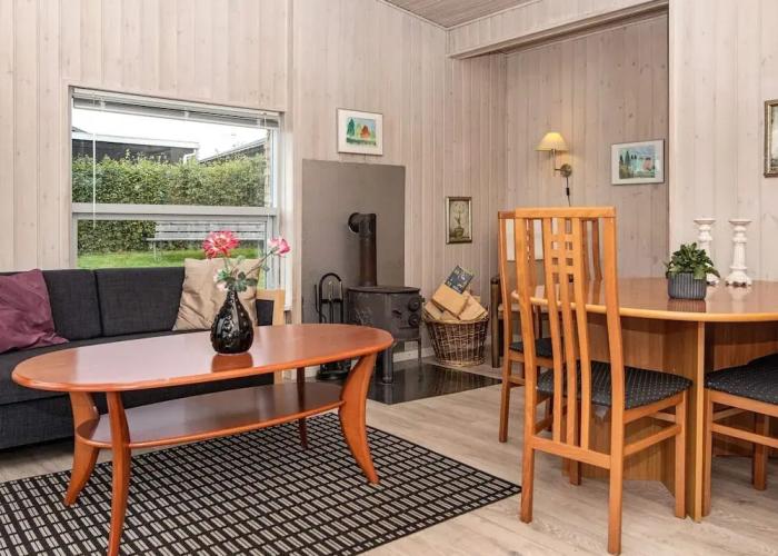 4 Person Holiday Home in Ronde