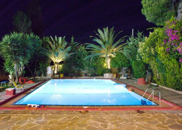 Thomas Beach Hotel