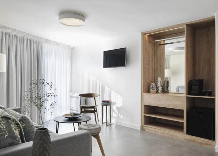 NLH MATI Seafront - Neighborhood Lifestyle Hotels