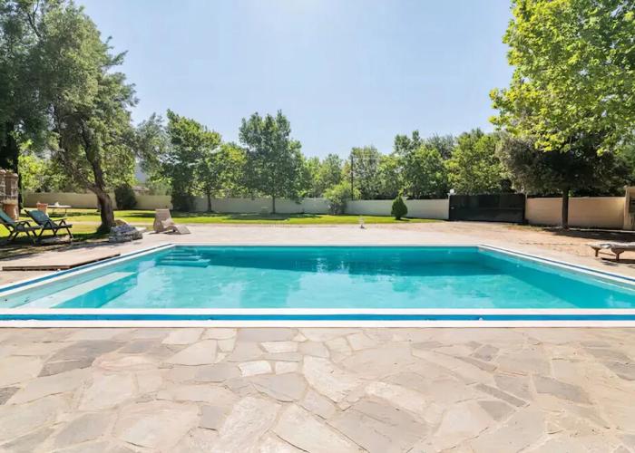Estate Villa OINOI with Pool