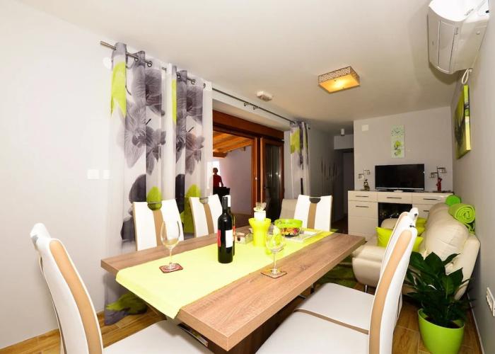 Holiday Home Belmondo