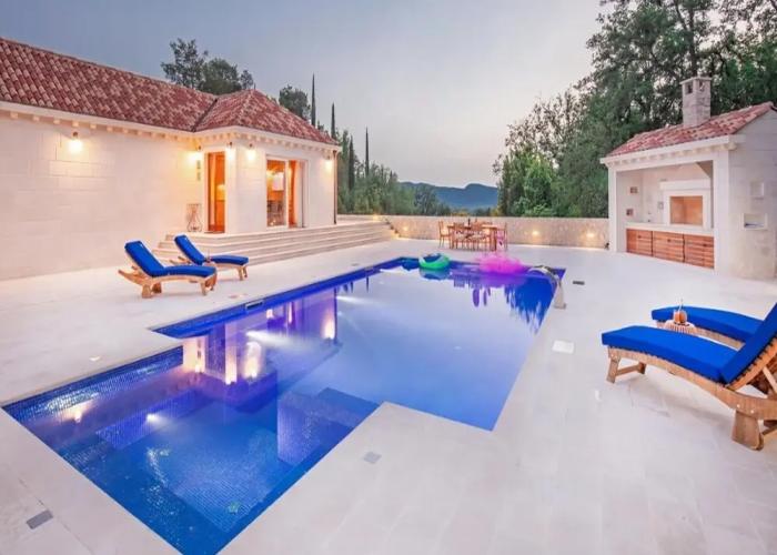Villa Doline