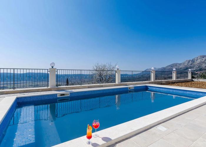 Villa in Gruda With Swimming Pool