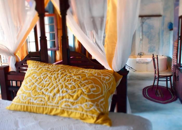 Emerson Spice Hotel
