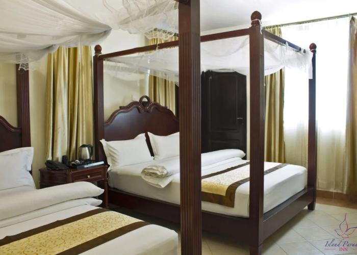 Island Paradise Inn