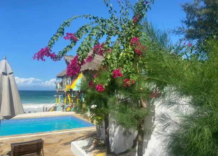 Kaure Sand Beach Lodge