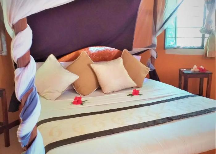 Kaure Sand Beach Lodge