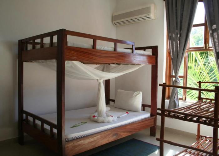 Moonshine Uroa Boutique Hotel