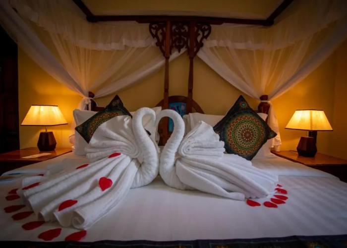 Sunny Palms Beach Bungalows