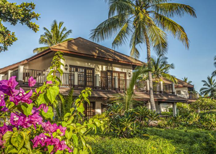 Breezes Beach Club & Spa – Half Board Hotel