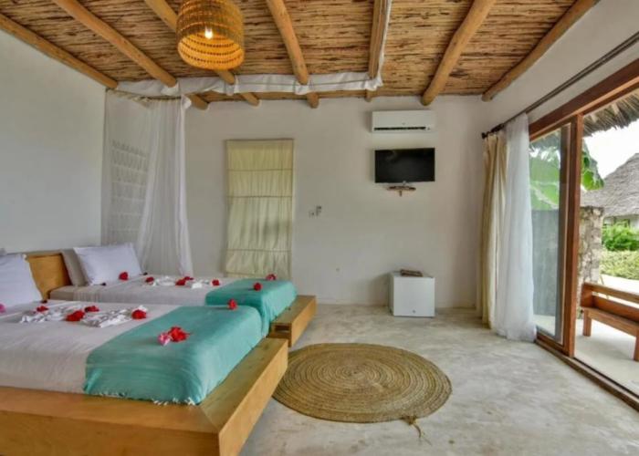 Zanbluu Beach Hotel