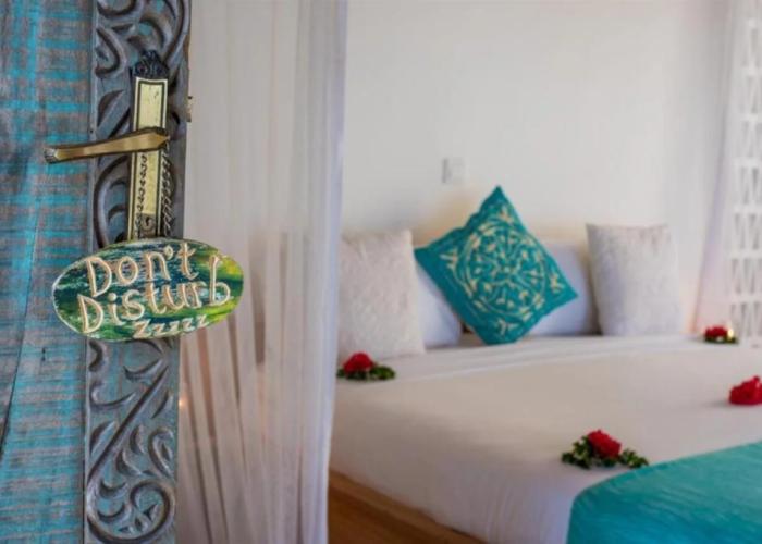 Zanbluu Beach Hotel