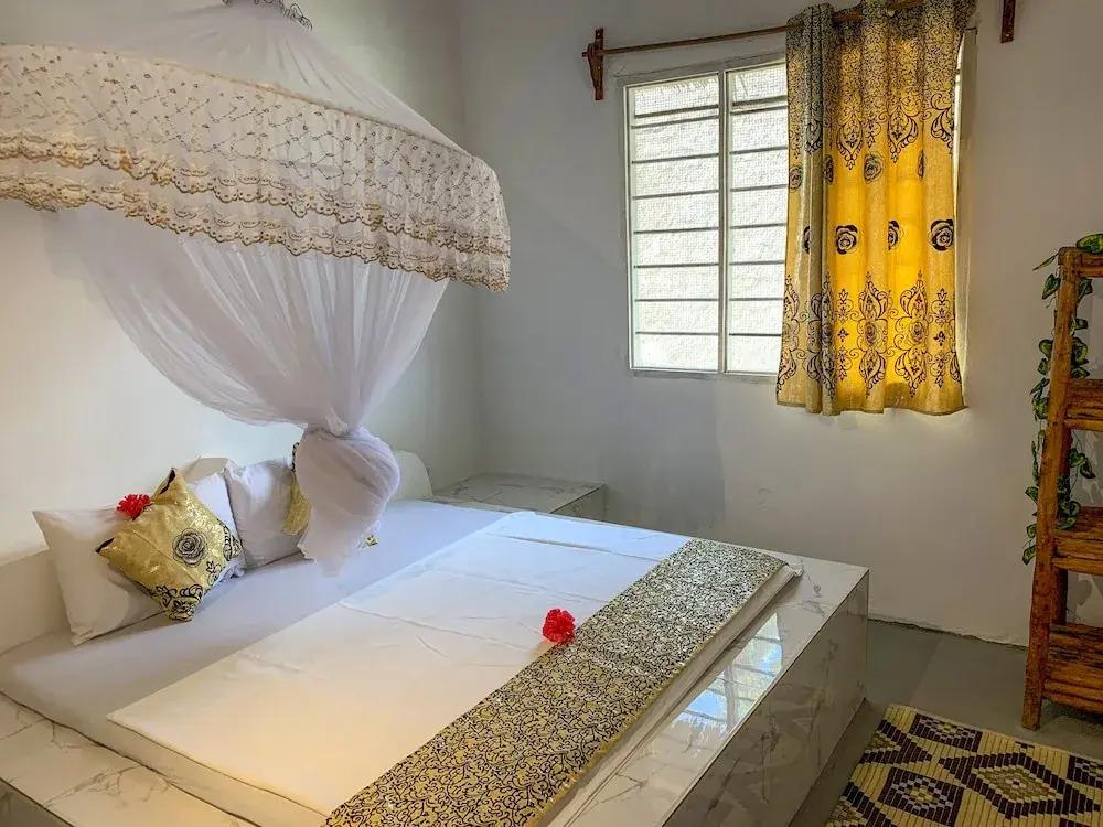 African Paradise Beach Hotel