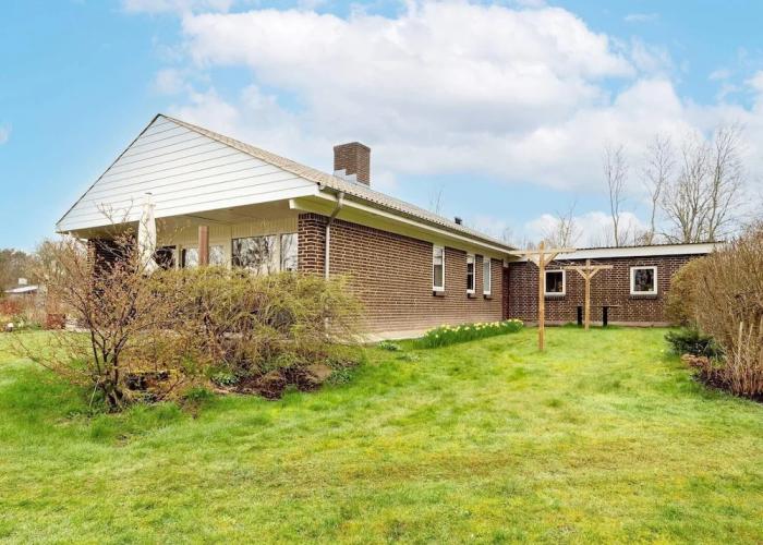 5 Person Holiday Home in Thyholm