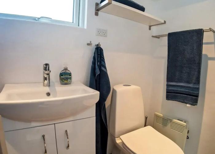 6 Person Holiday Home in Thyholm