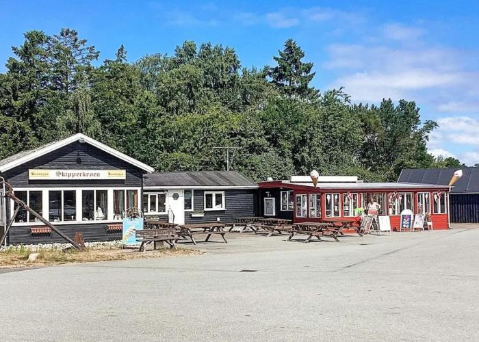 15 Person Holiday Home in Hojslev