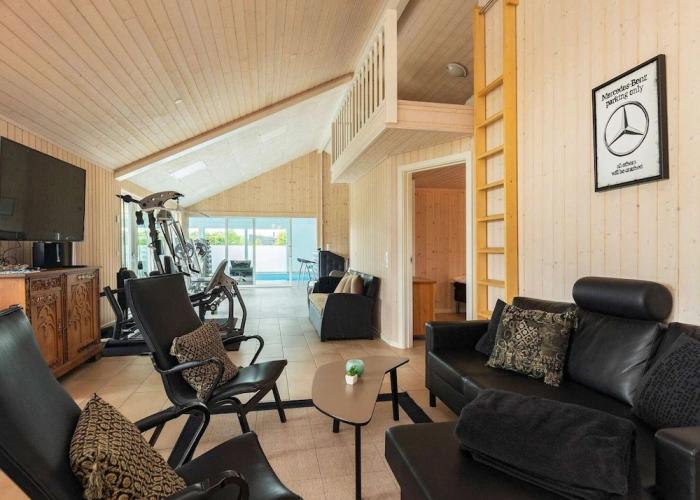 15 Person Holiday Home in Hojslev
