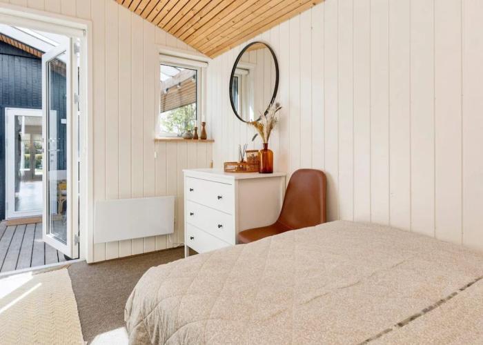 6 Person Holiday Home in Hojslev