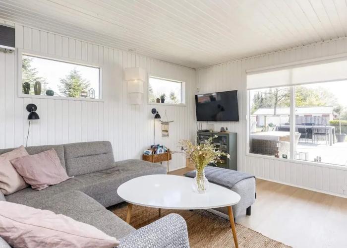 6 Person Holiday Home in Hojslev