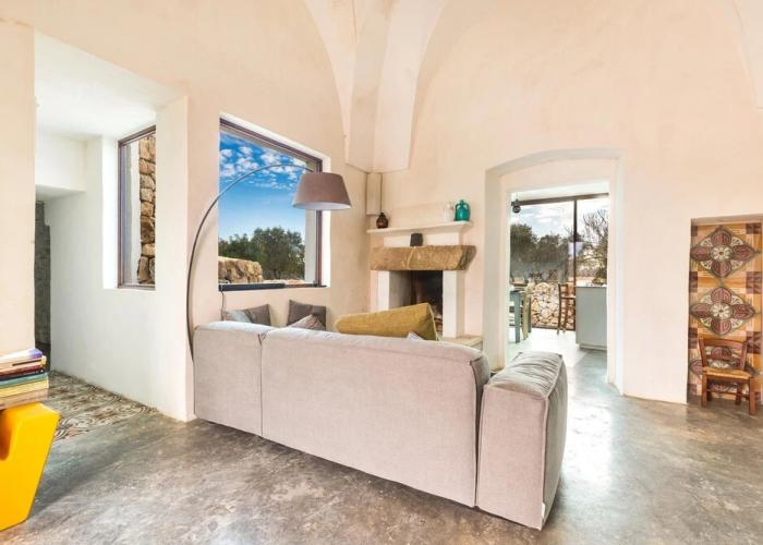 2670 Trullo Corni di Fiasco by Barbarhouse
