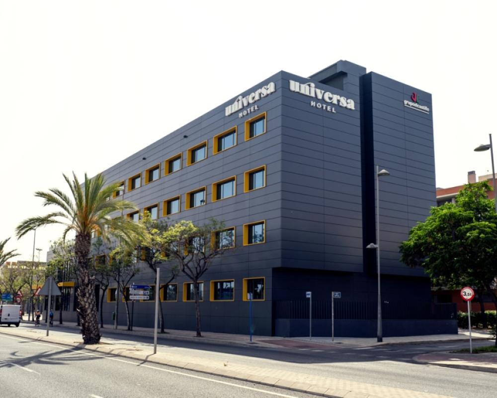 Universa Hoteles