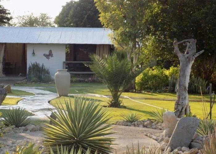 Eldorado Guest House & Camping