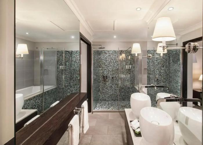 Lux* Saint Gilles Hotel