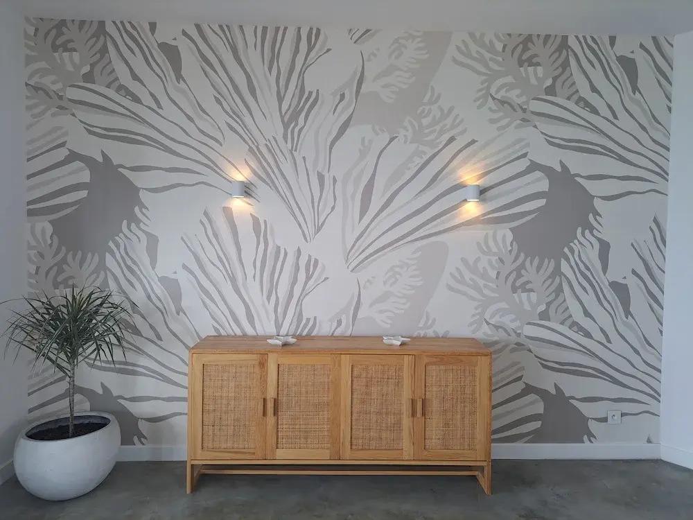 Luxury beachfront villa with private pool and cozy Pavillon with private jacuzzi on rooftop terrace