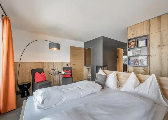 Mondschein Hotel and Chalet