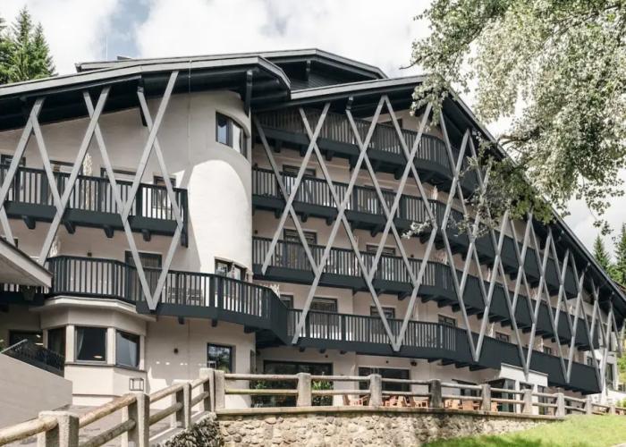 Arpuria l hidden luxury mountain home | Adults friendly