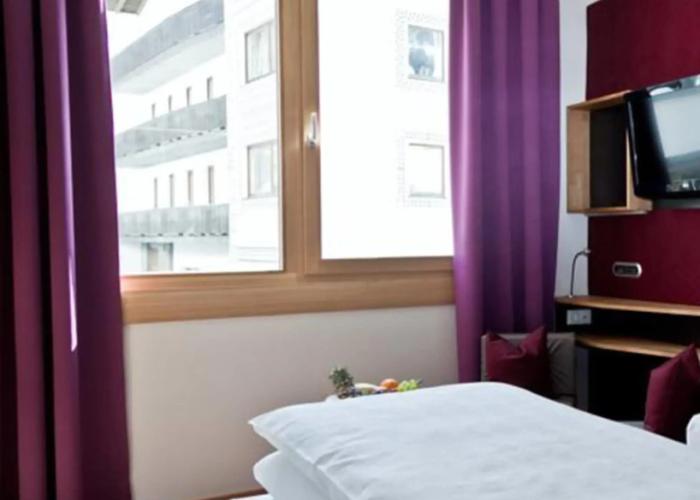 Anthony's Life & Style Hotel