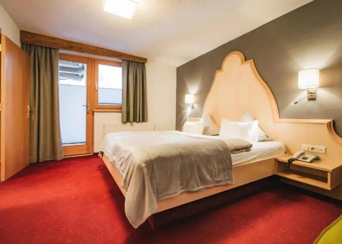Arlen Lodge Hotel