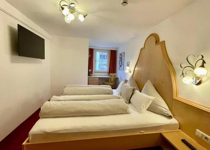 Arlen Lodge Hotel