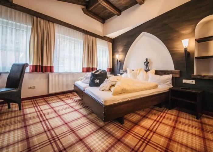 Arlen Lodge Hotel