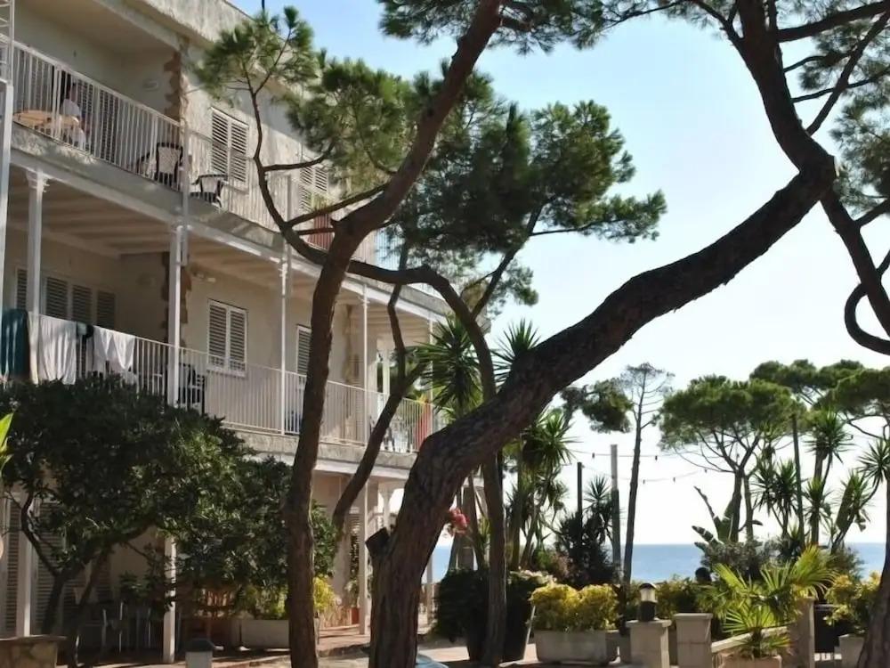 Apartamentos Delfin-Aromar-4