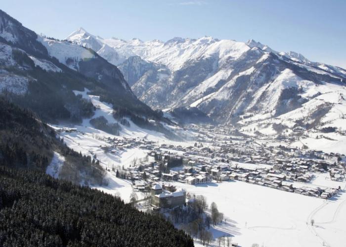 Spacious Apartment near Ski Area in Niedernsill