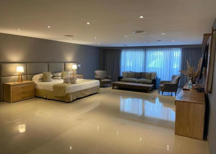 Howard Johnson by Wyndham Ezeiza Convention Center