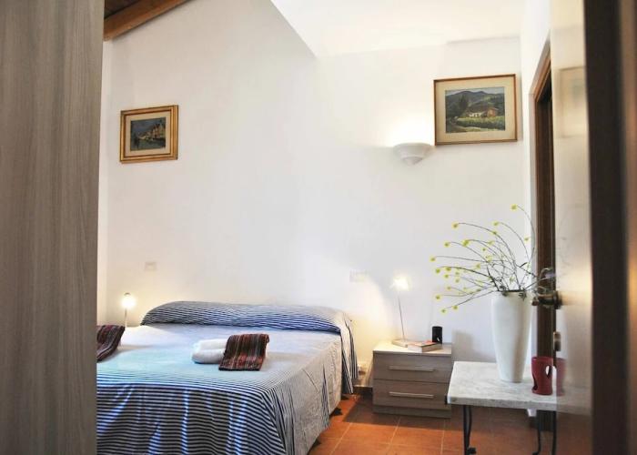 Red Roses Flat in a Semi-detached Villa