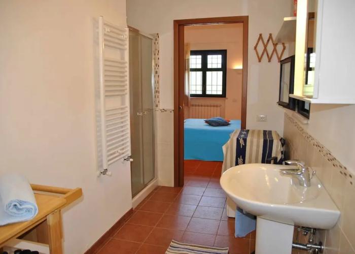 Red Roses Flat in a Semi-detached Villa