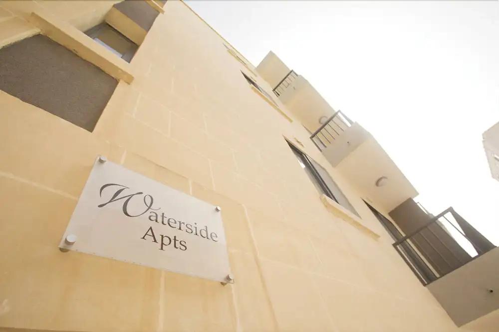 фото Waterside Apartments