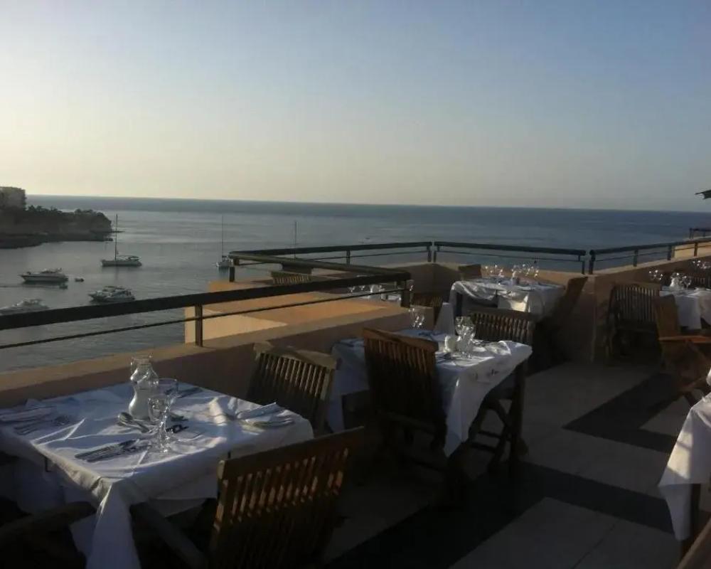 фото Calypso Hotel