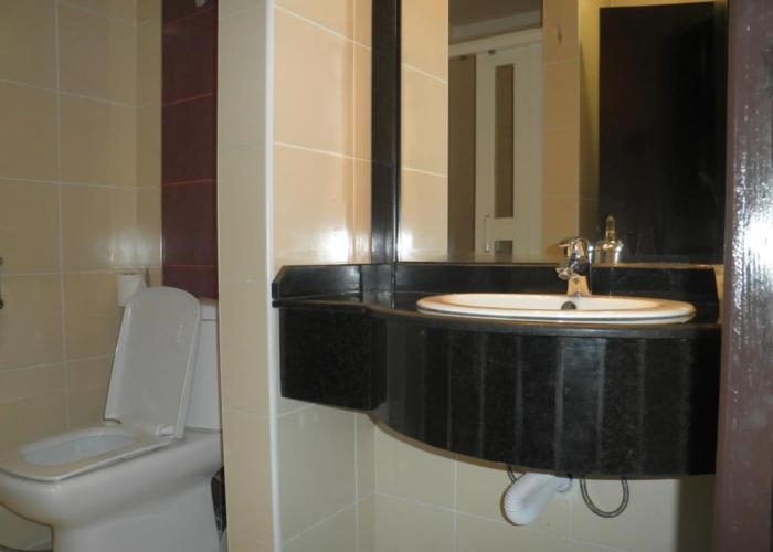 Marina Royal Hotel Suites