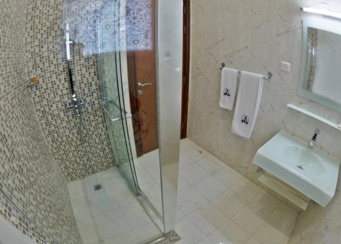 Sara Plaza Hotel