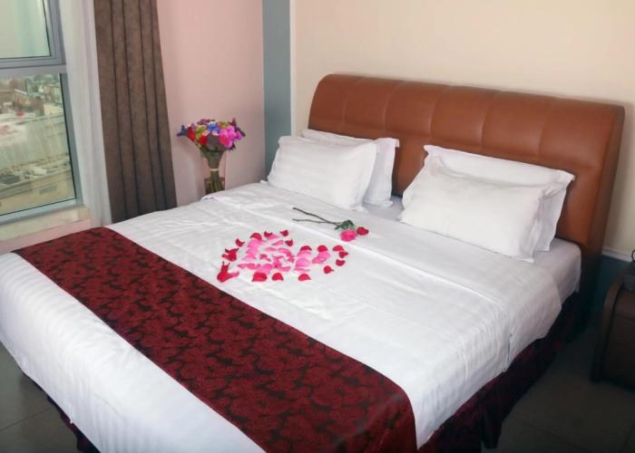 Laguna Hotel Suites
